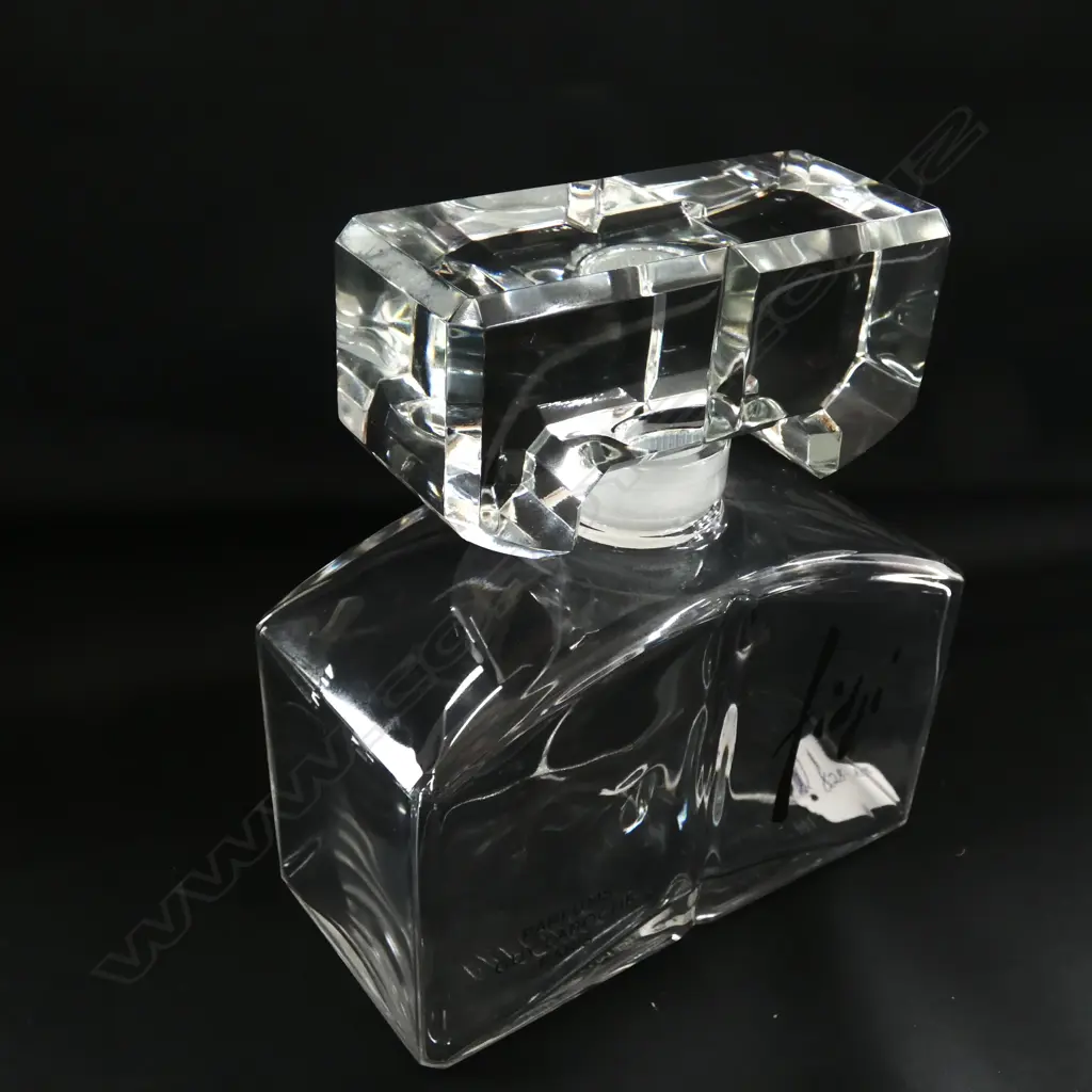 A large glass 'Fidji' perfume display bottle, Image 1++
